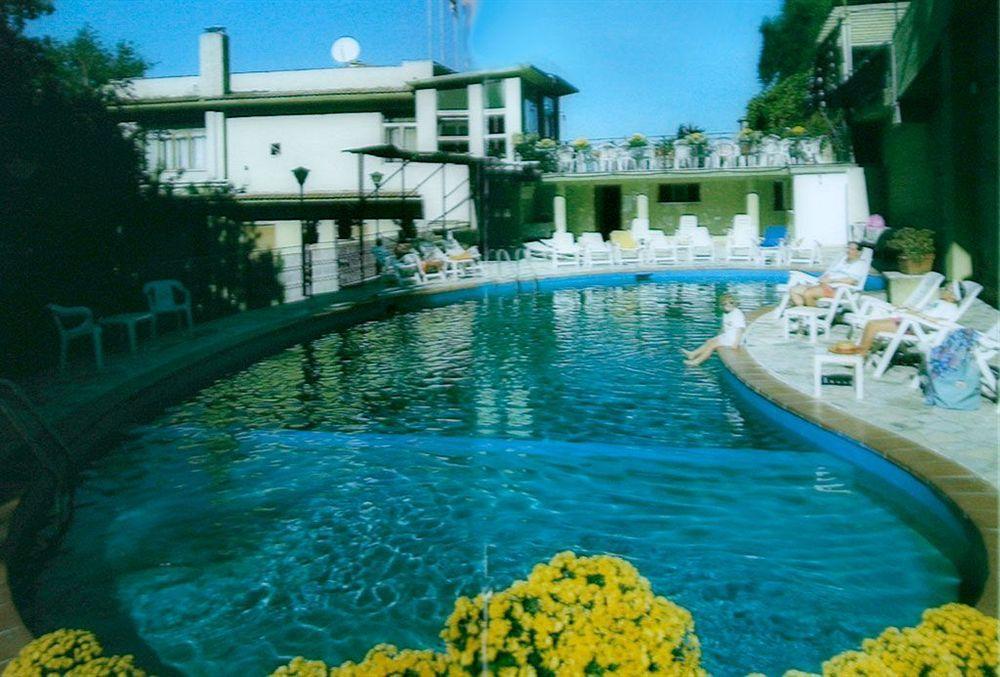 Hotel Cavour Sorrent Exterior foto