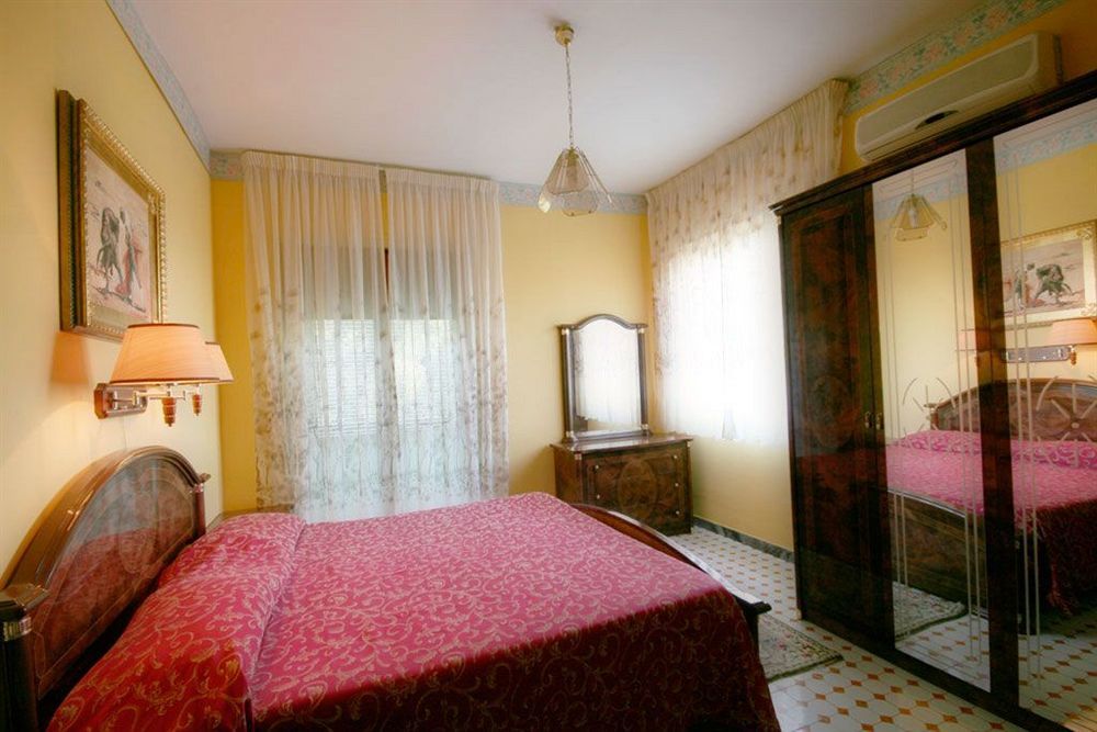 Hotel Cavour Sorrent Exterior foto