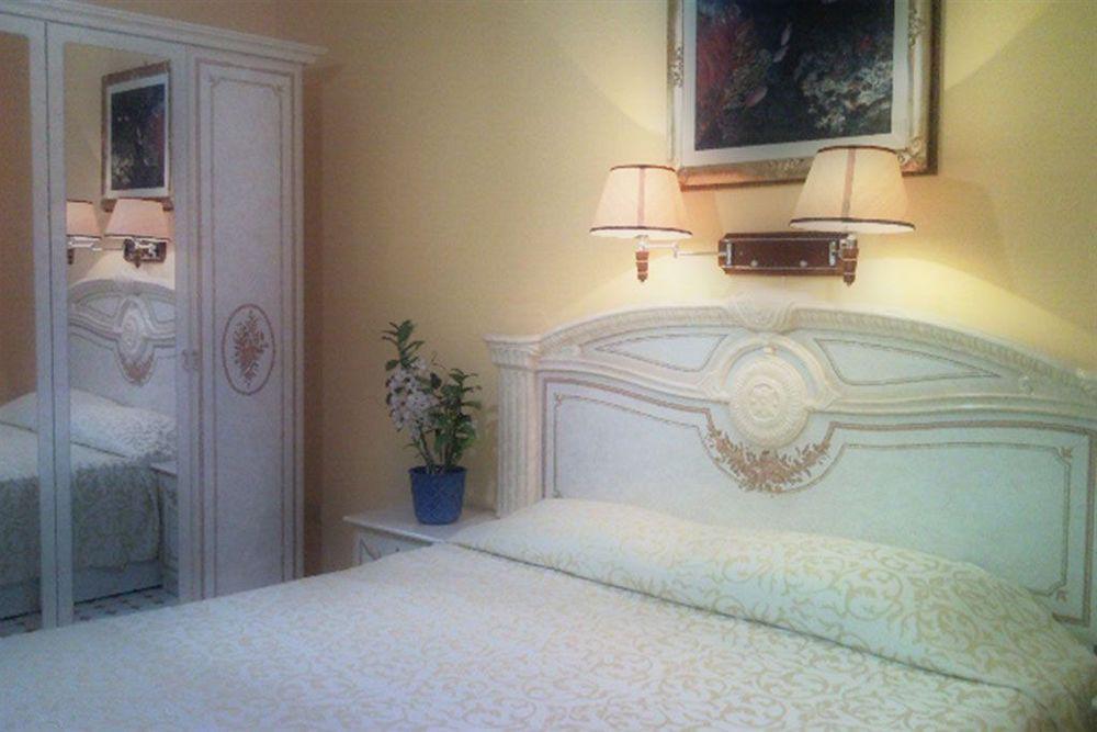 Hotel Cavour Sorrent Exterior foto